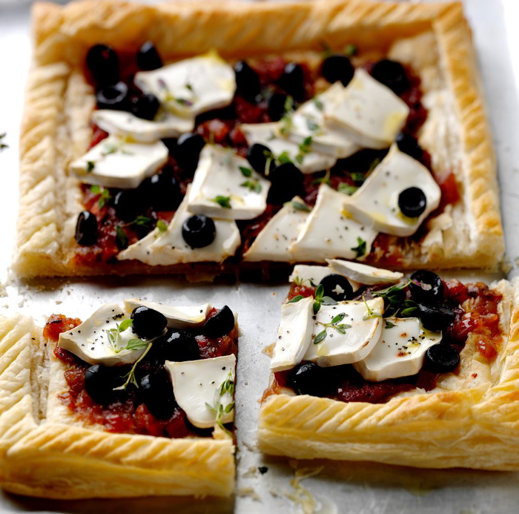Goatsâ€™-Cheese-and-Puff-Pastry-Pizza-with-Tracklements-Tomato-Onion-Chutney-1